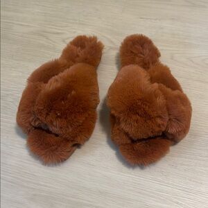 Cozy Brown Faux Fur Slippers